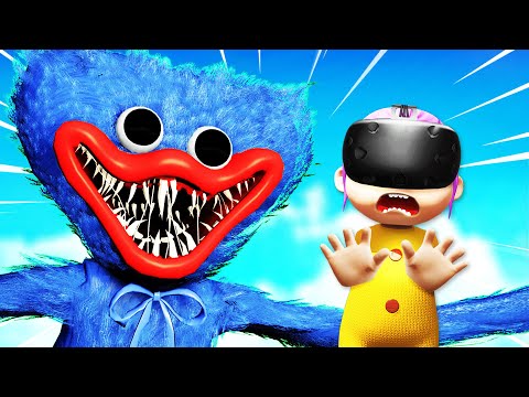 Escaping HUGGY WUGGY From POPPY PLAYTIME (Baby Hands VR)