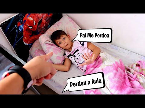 Ele Perdeu o Primeiro Dia De Aula Por Causa Do Fortnite e Apanhou Muito!