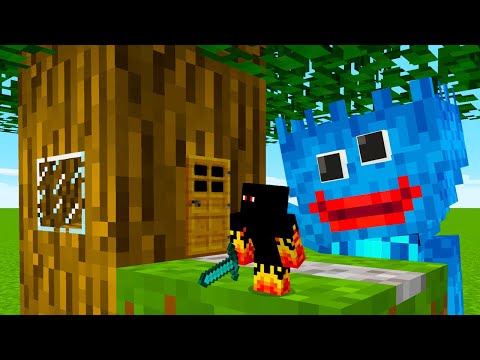 ME ESCONDI DO HUGGY NA CASA DENTRO DA ÁRVORE NO MINECRAFT