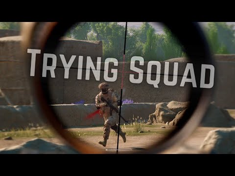 A Hell Let Loose player tries Squad