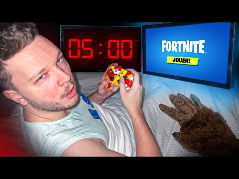 J'ai OSÉ Joué à Fortnite à 5H du MATIN DANS MON LIT ! (un Monstre m'attaque..)