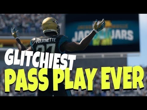 THIS PASS PLAY IS A CHEAT CODE, BEST GLITCH EVER! THE DEFENSE DOESN'T SEE HIM! MADDEN 18 MONEY PLAY