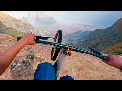 Descendre une Montagne en roue arrière (Riders Republic)