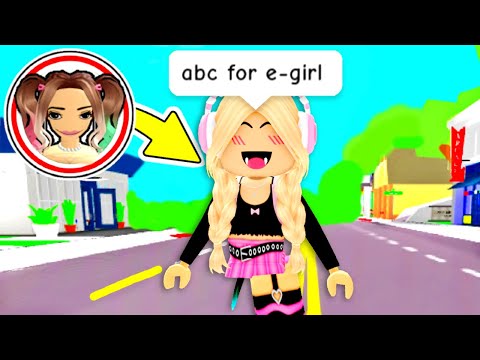 I Became an E-GIRL in Brookhaven!🤣