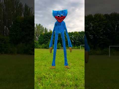 Mom found toy Huggy Wuggy #shorts #huggywuggy