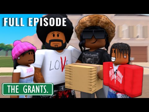 Moving into a NEW Home! (S1 E1) *VOICED* | Roblox Berry Avenue Roleplay