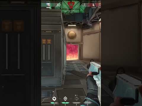 Bro turned on Aimlabs while shooting