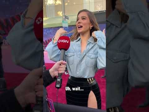 How it feels to interview Hailee Steinfeld #spiderverse #spiderman #gwenstacy #shorts