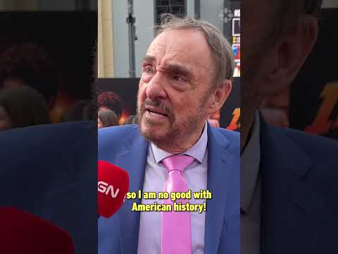 Gimli for president…?! #johnrhysdavies #indianajones #redcarpet #lotr  #shorts