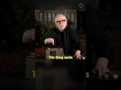 John Carpenter plays the Halloween theme on a Nintendo Labo! #halloween #johncarpenter #nintendo