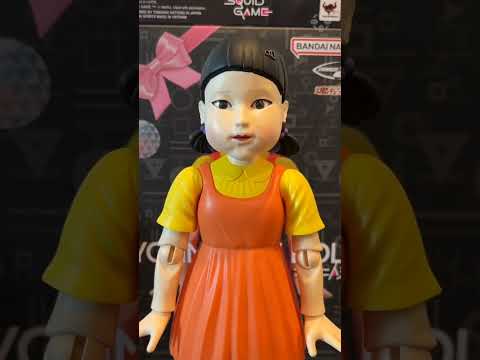 You can play “Red Light Green Light” at home with the Young-Hee doll! #squidgame #netflix #toys #ign