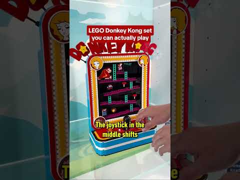 No coins are required for the LEGO Donkey Kong set! 🍌 🍌 🍌 #SDCC